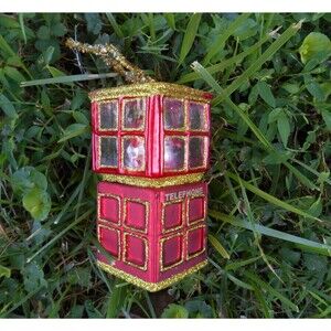Dept  56 Santa in a Red Telephone Booth Christmas Ornament